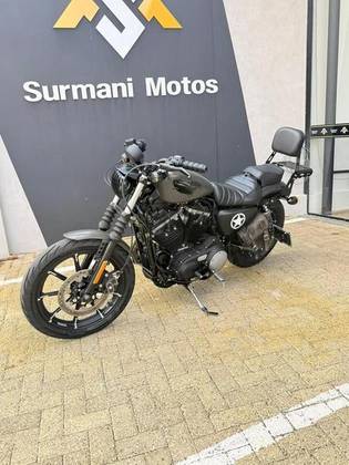 HARLEY-DAVIDSON SPORTSTER XL 883N IRON 